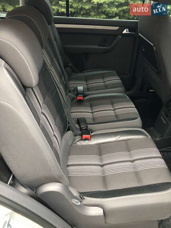 Минивэн Volkswagen Touran 2012 в Харькове фото 5 Минивэн Volkswagen Touran 2012 в Харькове