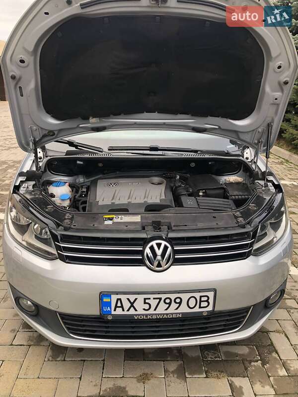 Минивэн Volkswagen Touran 2012 в Харькове фото 9 Минивэн Volkswagen Touran 2012 в Харькове