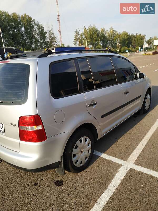Минивэн Volkswagen Touran 2004 в Ковеле