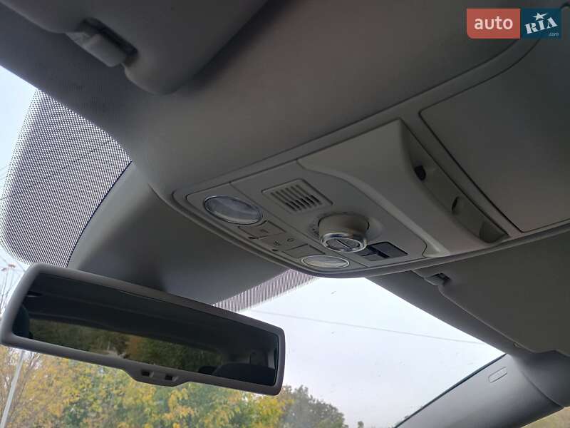 Мінівен Volkswagen Touran 2013 в Полтаві фото 16 Мінівен Volkswagen Touran 2013 в Полтаві