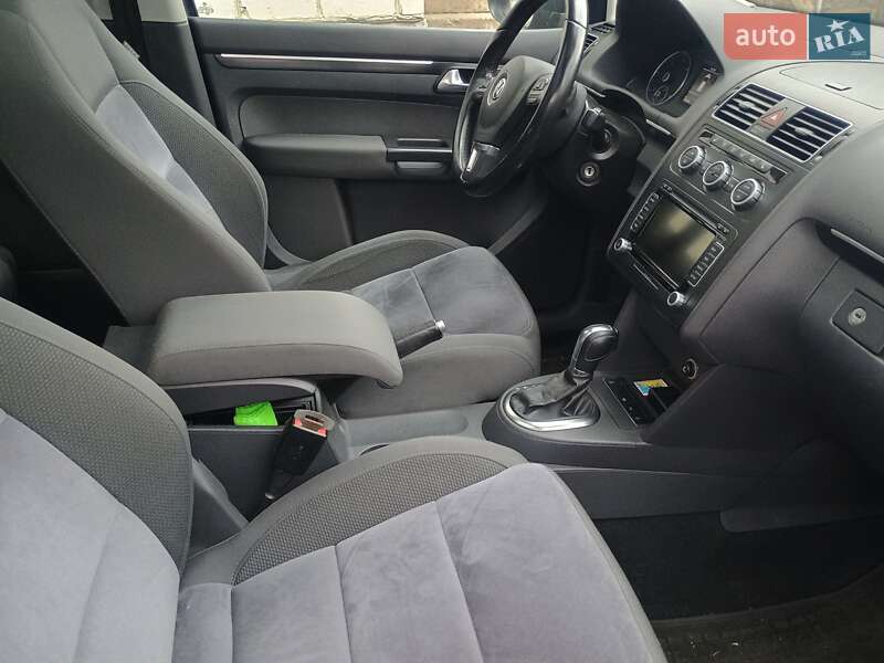Мінівен Volkswagen Touran 2013 в Полтаві фото 23 Мінівен Volkswagen Touran 2013 в Полтаві