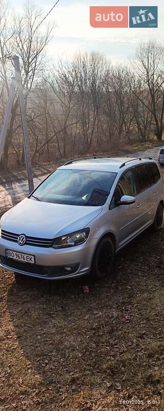 Volkswagen Touran 2011