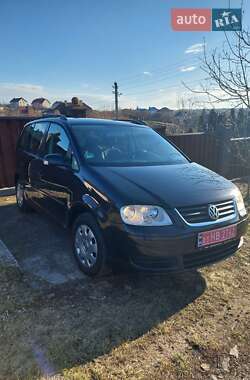 Мінівен Volkswagen Touran 2005 в Рівному