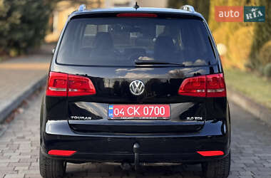 Минивэн Volkswagen Touran 2011 в Сарнах