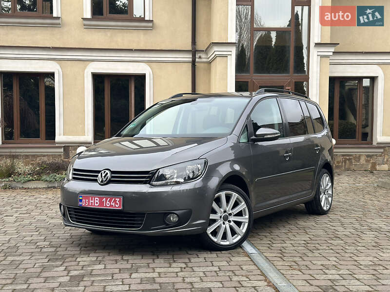 Мінівен Volkswagen Touran 2012 в Сарнах