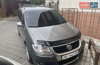 Минивэн Volkswagen Touran 2008 в Днепре