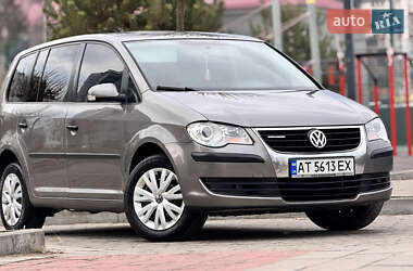 Мінівен Volkswagen Touran 2008 в Івано-Франківську