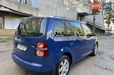 Минивэн Volkswagen Touran 2003 в Черновцах