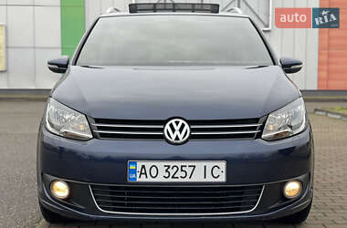 Минивэн Volkswagen Touran 2010 в Виноградове