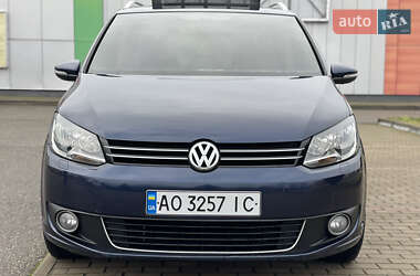 Минивэн Volkswagen Touran 2010 в Виноградове