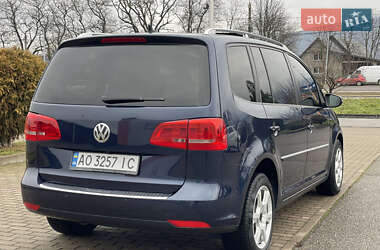 Минивэн Volkswagen Touran 2010 в Виноградове