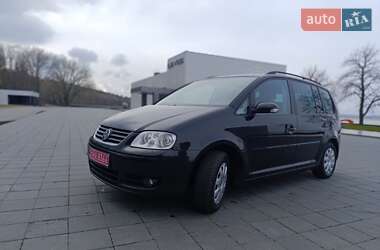 Мінівен Volkswagen Touran 2006 в Світловодську