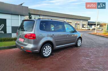 Мінівен Volkswagen Touran 2010 в Сарнах