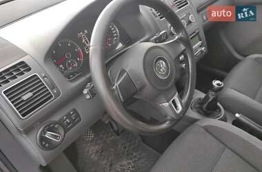 Мінівен Volkswagen Touran 2010 в Сарнах