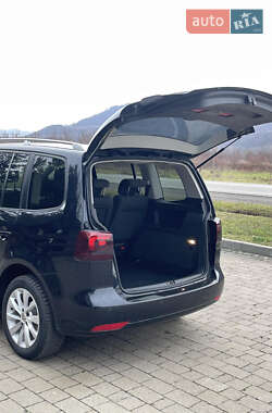 Минивэн Volkswagen Touran 2012 в Луцке