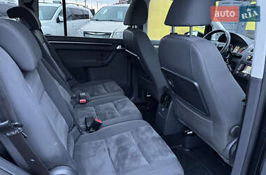 Минивэн Volkswagen Touran 2012 в Стрые