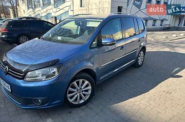 Мінівен Volkswagen Touran 2011 в Івано-Франківську