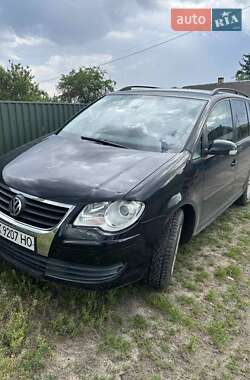 Мінівен Volkswagen Touran 2006 в Дубровиці