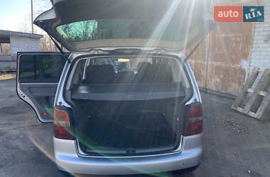 Мінівен Volkswagen Touran 2003 в 