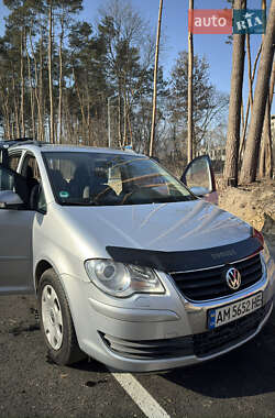 Минивэн Volkswagen Touran 2008 в Житомире