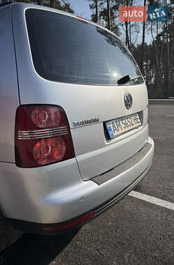 Минивэн Volkswagen Touran 2008 в Житомире