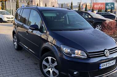 Мінівен Volkswagen Touran 2013 в Житомирі