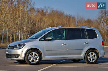 Минивэн Volkswagen Touran 2011 в Виннице