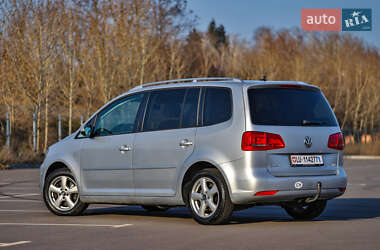 Минивэн Volkswagen Touran 2011 в Виннице