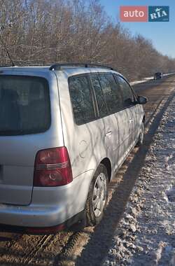 Минивэн Volkswagen Touran 2010 в 