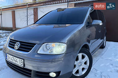 Мінівен Volkswagen Touran 2006 в Одесі