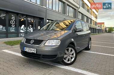 Минивэн Volkswagen Touran 2005 в Ивано-Франковске