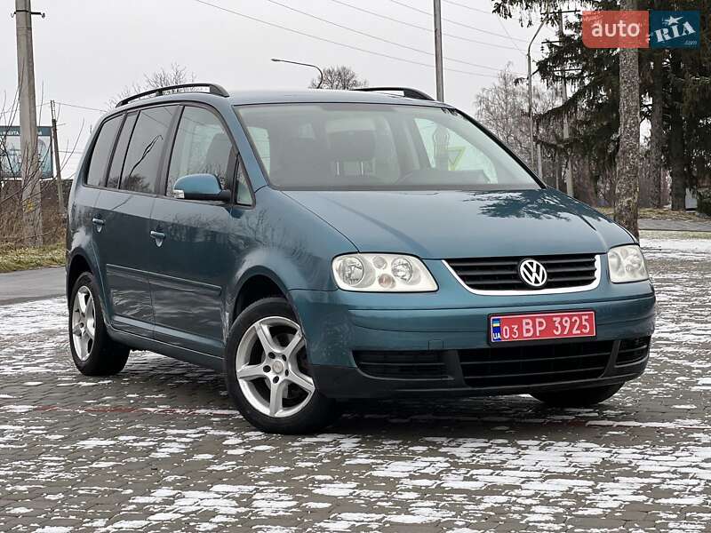 Минивэн Volkswagen Touran 2005 в Вознесенске