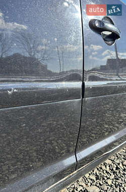 Мінівен Volkswagen Touran 2005 в 