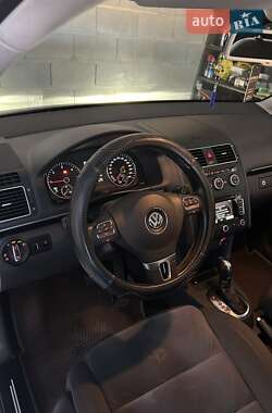 Минивэн Volkswagen Touran 2014 в Мироновке