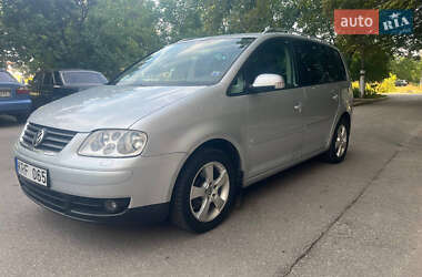 Минивэн Volkswagen Touran 2005 в Кривом Роге