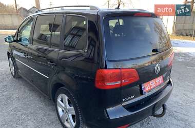 Минивэн Volkswagen Touran 2014 в Козове