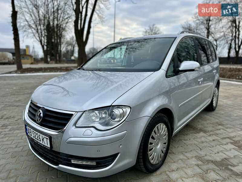 Мінівен Volkswagen Touran 2008 в Вінниці