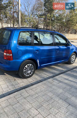 Мінівен Volkswagen Touran 2004 в Городку