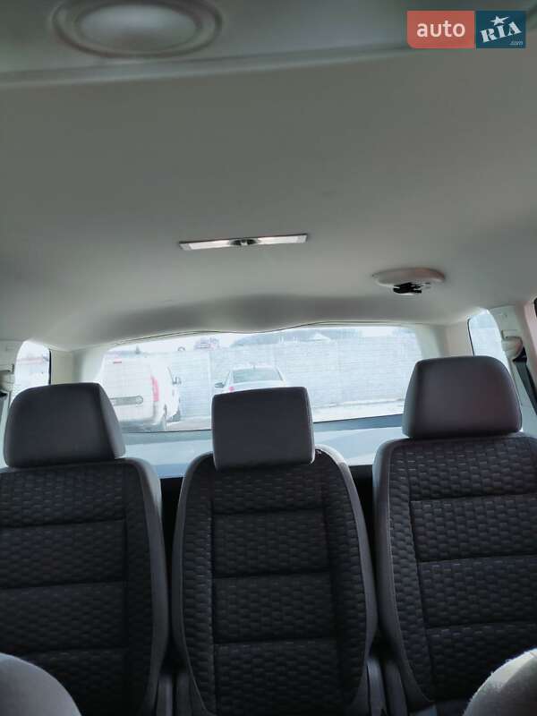 Минивэн Volkswagen Touran 2009 в Виннице