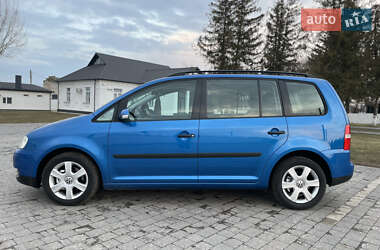 Мінівен Volkswagen Touran 2004 в Дубні