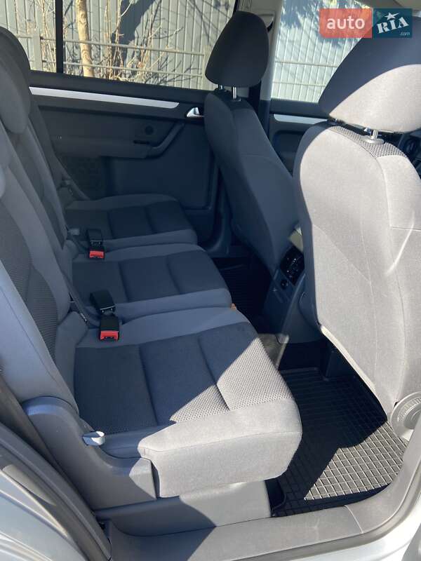 Мінівен Volkswagen Touran 2013 в Львові