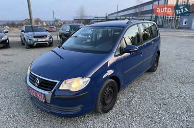 Минивэн Volkswagen Touran 2010 в Калуше