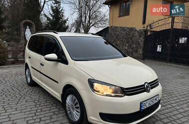 Минивэн Volkswagen Touran 2011 в 