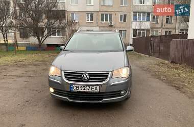 Минивэн Volkswagen Touran 2009 в Чернигове