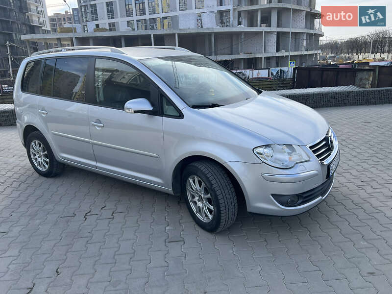 Volkswagen Touran 2009
