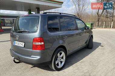 Минивэн Volkswagen Touran 2006 в Житомире