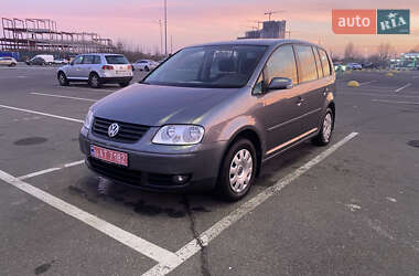 Мінівен Volkswagen Touran 2005 в Києві