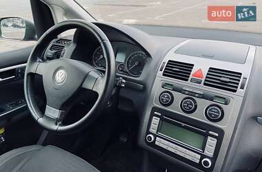 Минивэн Volkswagen Touran 2007 в 