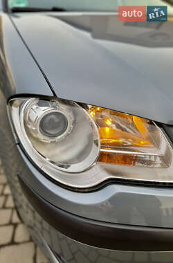 Мінівен Volkswagen Touran 2008 в 