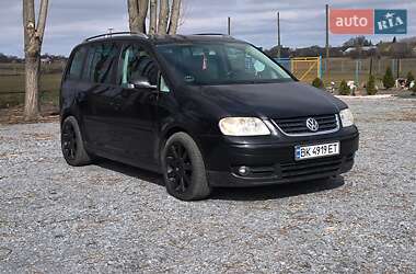 Мінівен Volkswagen Touran 2006 в Рівному